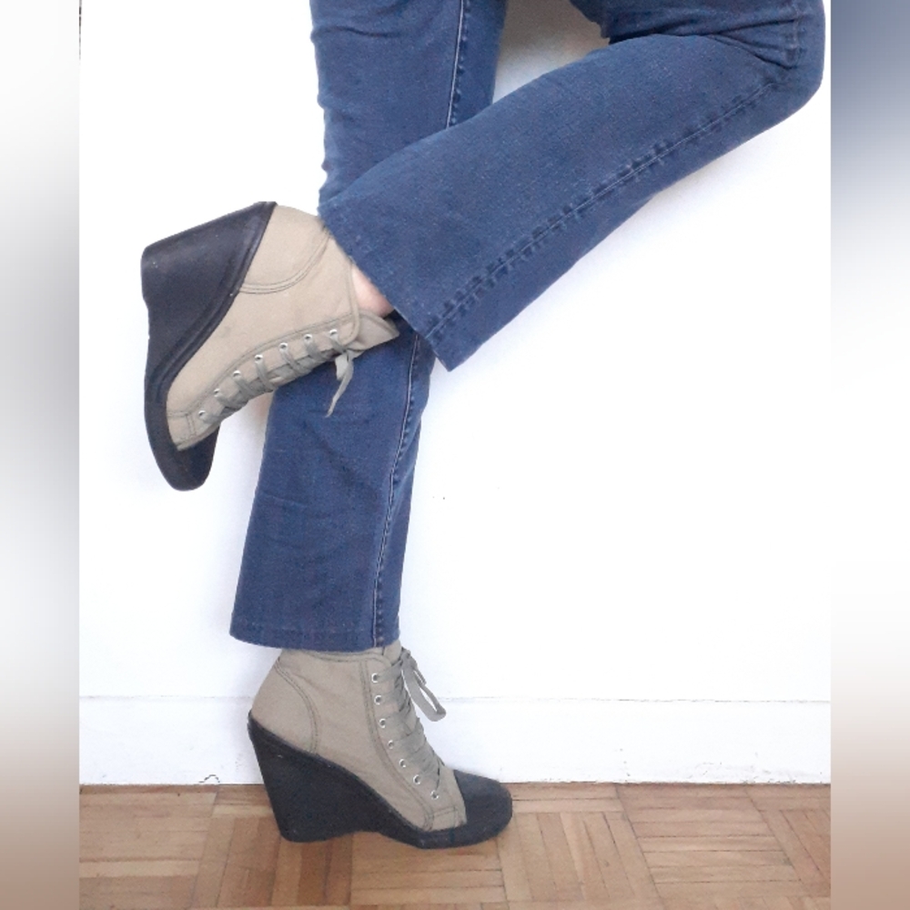 A.CO Khaki lace-up hiking wedges, size 7 (37)